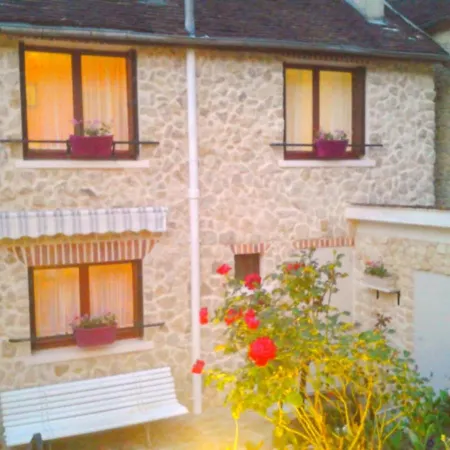 Chez Petit Semesterbostad Argancon